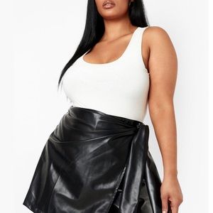 4 skirt/ skort bundle 2xl